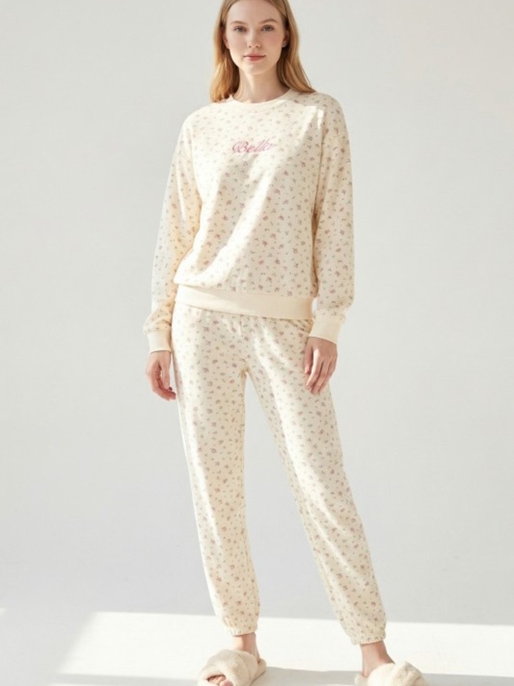 Women's Cream Floral Lounge Set Sweatshirt & Joggers